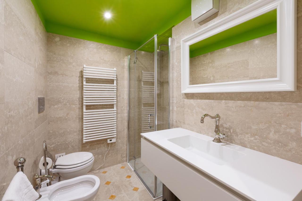 Luxury & Liberty Duomo Apartment Milan Luaran gambar