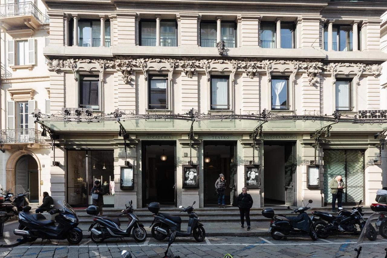 Luxury & Liberty Duomo Apartment Milan Luaran gambar